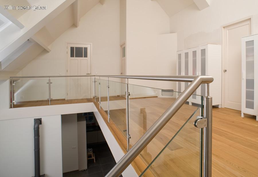 Round Ø 42.4mm(1.7")